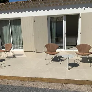 guesthouse-le-mas-de-la-dame.fr-provencehotel.com/